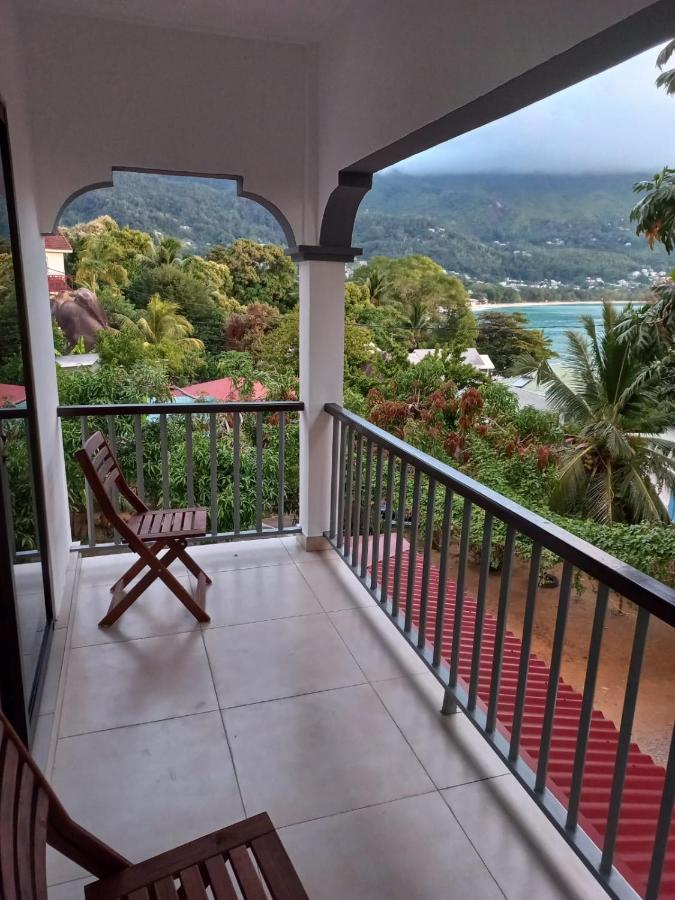 E&E Self Catering Hotel โบวาลง ภายนอก รูปภาพ